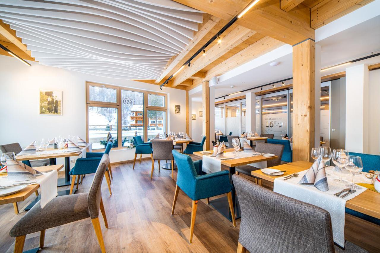 Hotel Kristall Saas-Almagell ภายนอก รูปภาพ